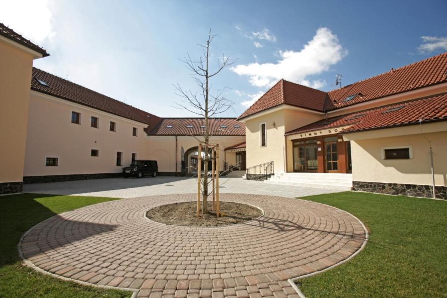 Chateau Krakovany Esterno foto