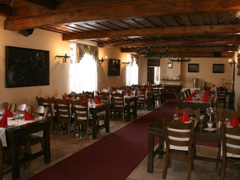 Chateau Krakovany Esterno foto