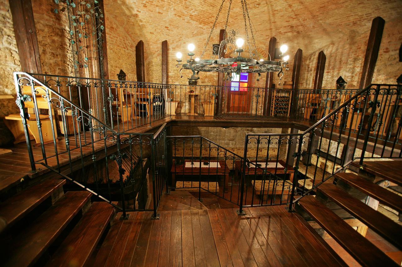 Chateau Krakovany Esterno foto