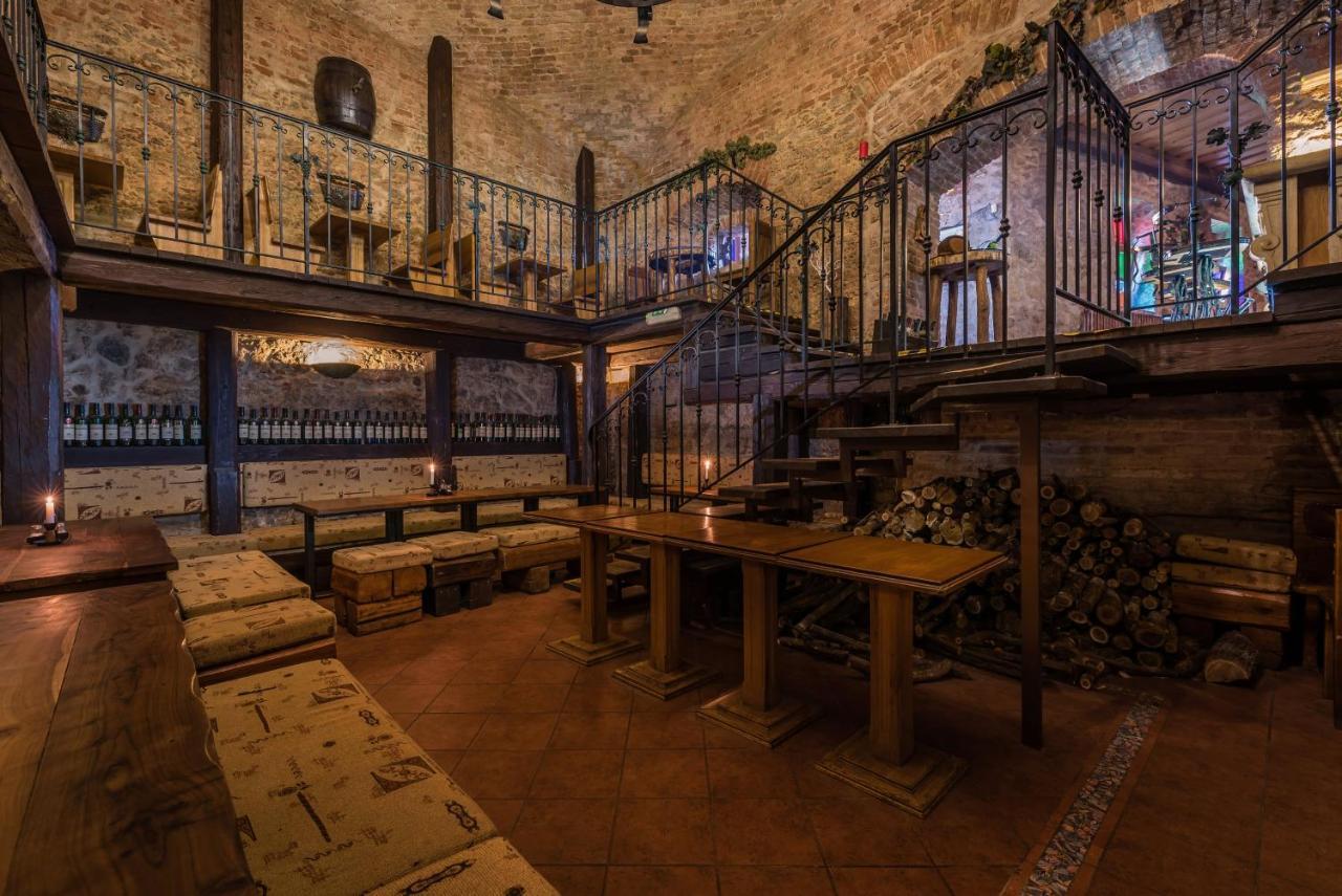 Chateau Krakovany Esterno foto