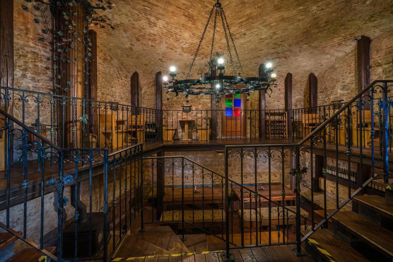 Chateau Krakovany Esterno foto